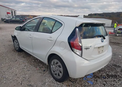 2016 Toyota Prius C One from USA, damaged, VIN JTDKDTB3XG1123962